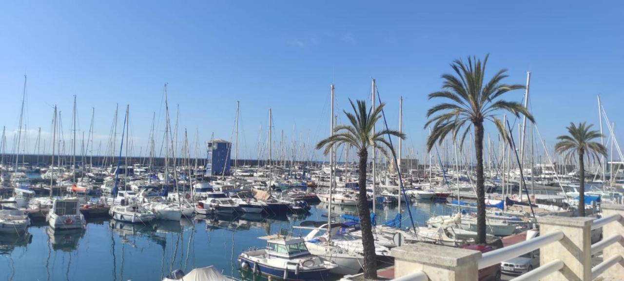 Blau Lägenhet Masnou Exteriör bild